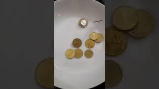Download lagu VERY SATISFYING SOUND || FILLING GOLD COIN IN PLATTER #shorts #satisfying #asmr #coin mp3
