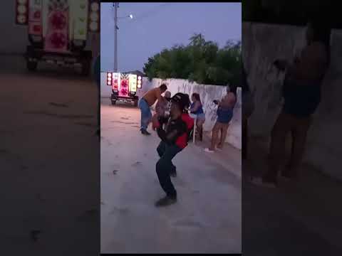 aí e o melhor dançarino de Rafael godeiro kkk conhecer,quem sabe faz ao vivo