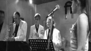 Lady Linn I don't wanna dance (live)