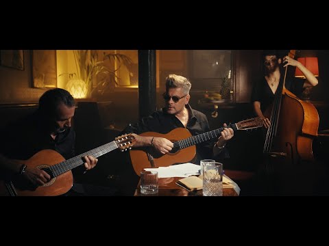 Benjamin Biolay - Oh la guitare (Clip Officiel)