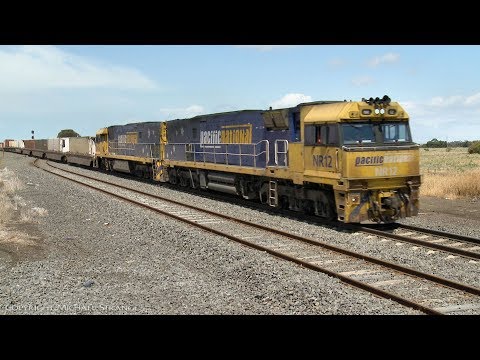 Pacific National / TOLL 6MP4 Intermodal Container Train - PoathTV Australian Railways
