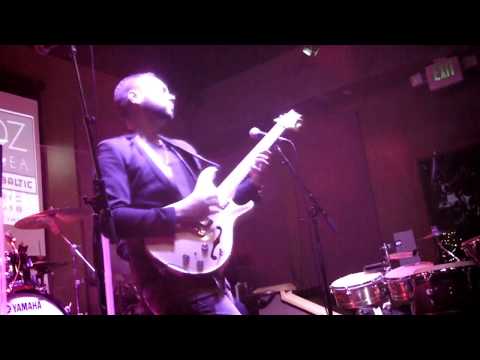 Adam Hawley performs  I Don't Mind Live at Spaghettini