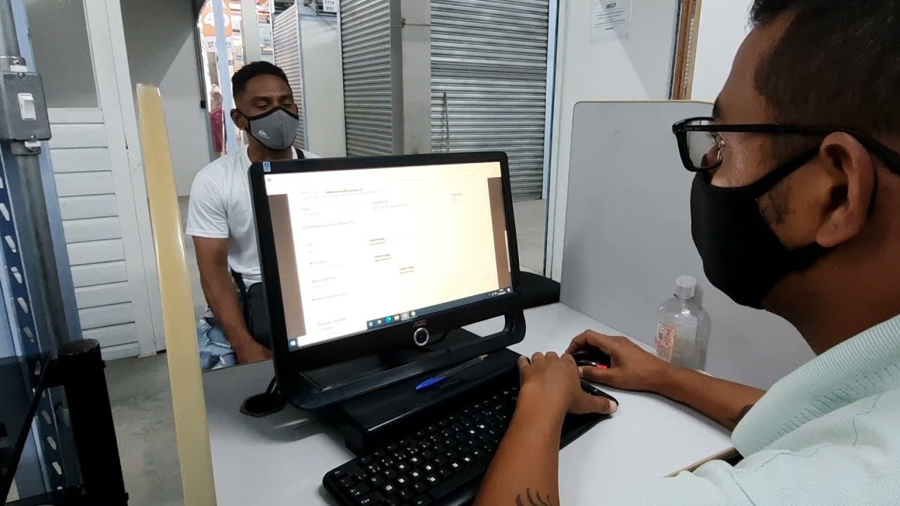 Novo núcleo da Casa do Trabalhador funciona no Shopping Popular de Feira