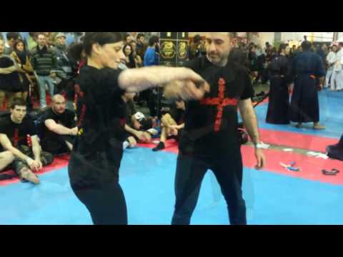 Kravmmaextreme torino krav maga mma training torino maestro Pintaldi Alessandro