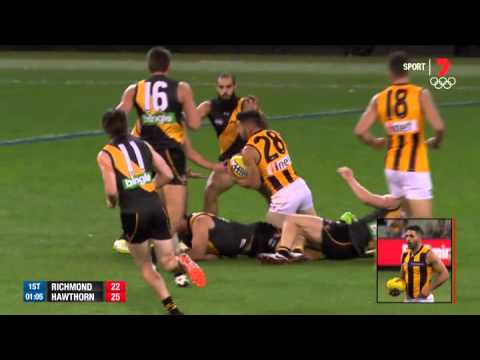 This small man can mark - AFL