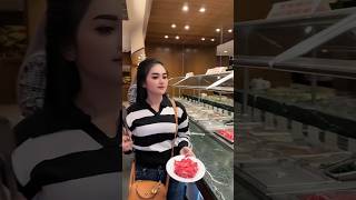 Download lagu yang belang lebih mantap#ulvariani #ratutiktok #shorts mp3