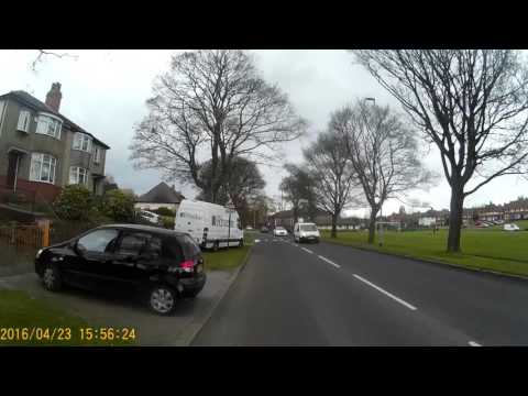 M15 NAC  - yet another enormously fat-arsed self-entitled muppet "overtakes"