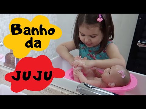 BONECA JUJU TIA CRIS! O PRIMEIRO BANHO NA BONECA JUJU QUE GANHEI DA TIA CRIS! BONECA JUJU BABY!