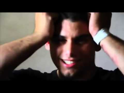 El primer doble backflip en silla de ruedas del mundoWorld's First Double Backflip on a Wheelchair