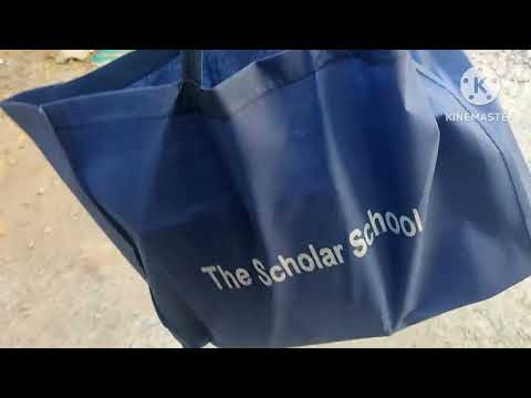 Iffah gayi 1st class ki books lene🤪