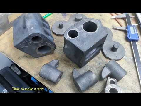 Steam Locomotive 9F Build  Part 19 - Coupling rods, painting, slide bar brackets & cylinders