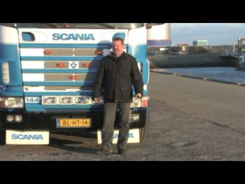 Ik zie de wereld door de voorruit van mijn wagen