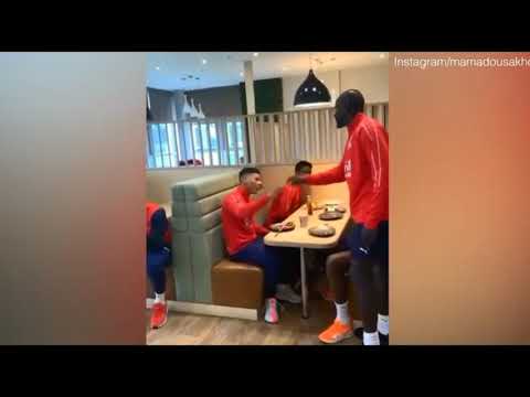 Mamadou Sakho shows off 8 different handshakes with teammates