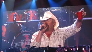 Toby Keith &#39;Drunk Americans&#39; LIVE