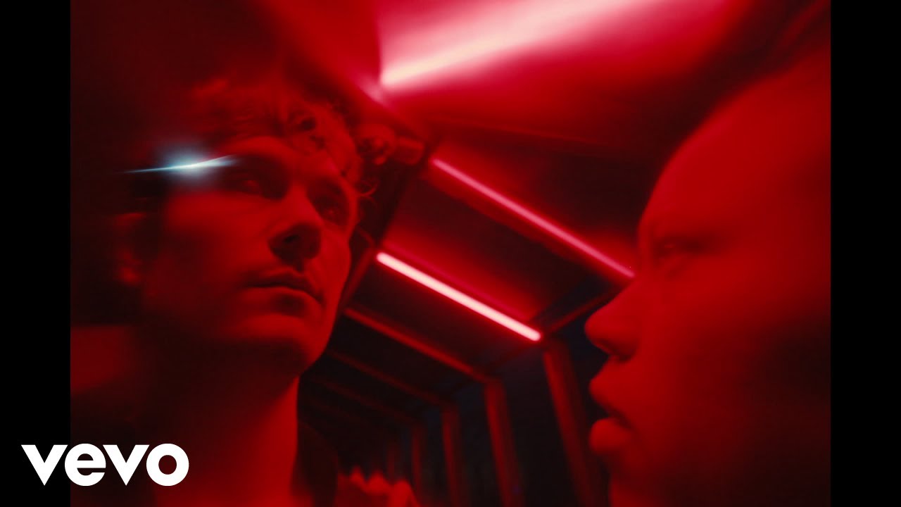 Bastille — Distorted Light Beam