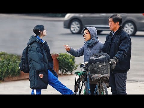 當女兒嫌棄騎自行車的父親丟人…...