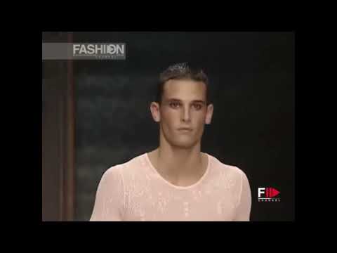 Versace men's spring summer 2002 fashion show