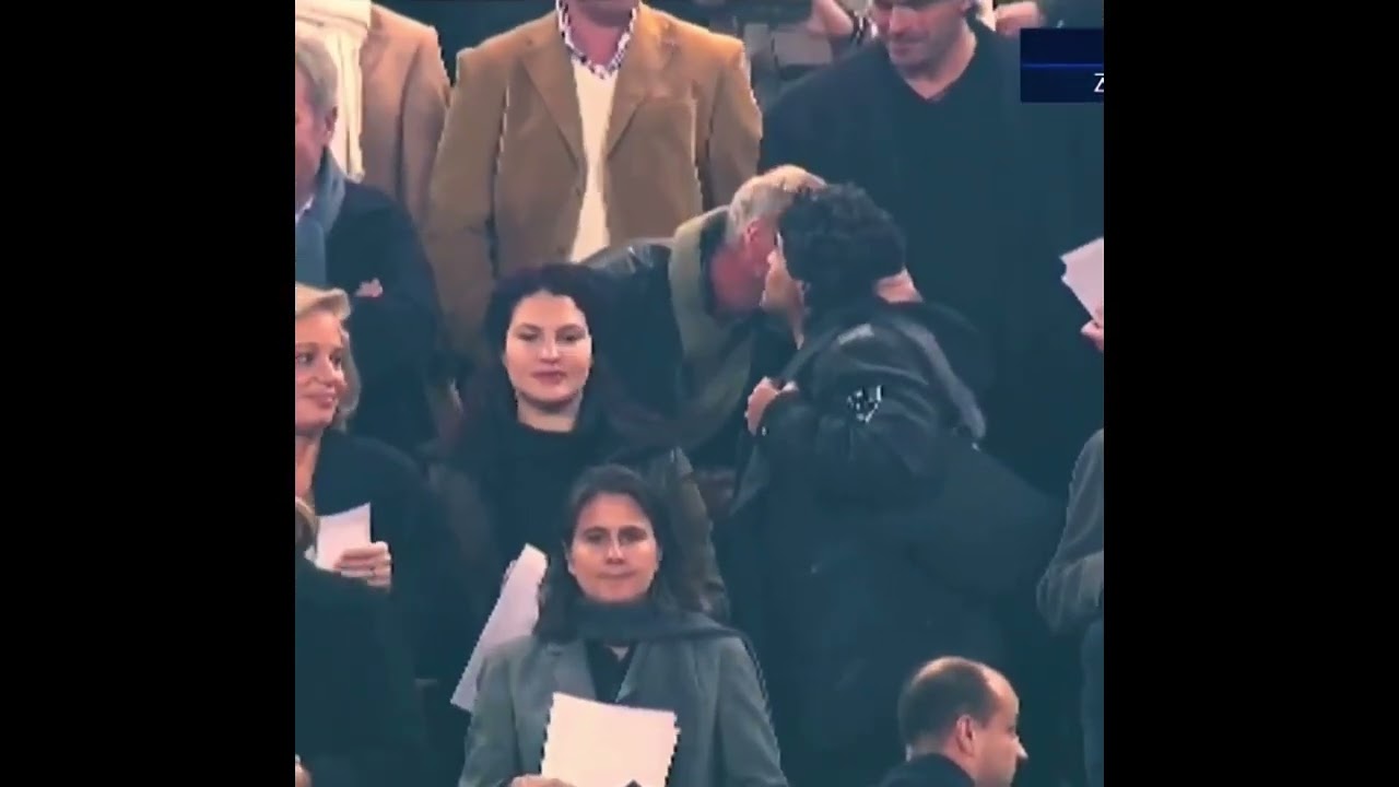 Maradonna and Johan Cruyff meet in heaven 🙌👼