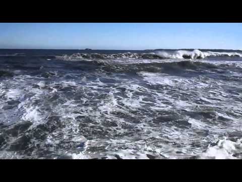 rough surf at Lynn Beach