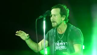 Pearl Jam - Black Red & Yellow - Live Wrigley Field Chicago, IL 8.22.16 HD SBD