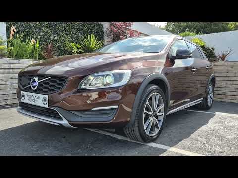Volvo V60 2.0 D4 / SE CROSS COUNTRY / HIGH SPEC / - Image 2