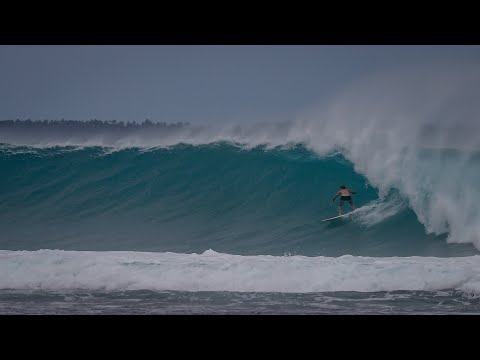 Awesome waves at Bank Vault