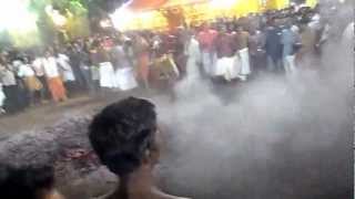 preview picture of video 'KALARIYULLATHIL TEMPLE UTSAVAM DAY 2'