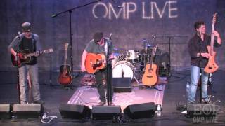 Shawn Mullins &amp; Chuck Cannon &quot;I Ain&#39;t Ever Gonna Get Out Of This Town&quot; @ Eddie Owen Presents
