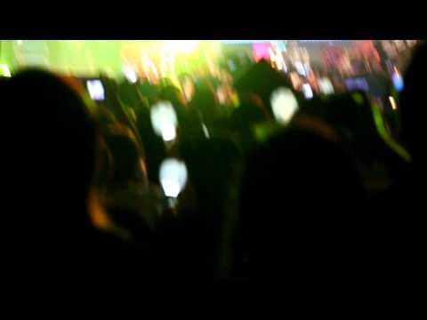 120303 BEAST Beautiful Show Singapore - Doojoon,Kikwang,Dongwoon walking.