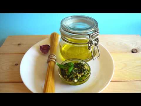 A Legfinomabb Tesztaszosz Fokhagymas Bazsalikomos Pesto 5 Perc Alatt Mindmegette Hu