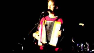 &quot;Violin&quot; - They Might Be Giants - Leeds Sept 8th 2004