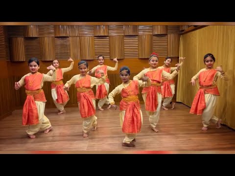 Saraswati vandana || veena pustak dharini || dance by kids