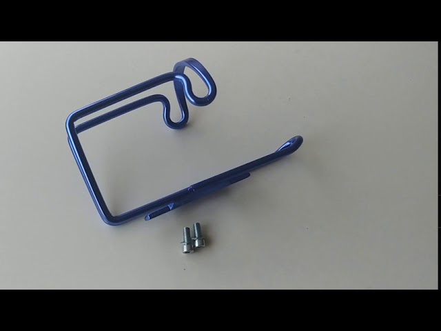 Vídeo relacionado con DEREGALOOS Botella de Agua Personalizada con Inicial y Nombre. Bidón Térmico 700ml de Acero Inoxidable con Acabado Mate. Termo Reutilizable para Deporte Oficina y Viajes (Negro)
