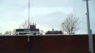 UK: The train calling at Chorley station, Lancashire 2009-12-24(Thu)1032hrs