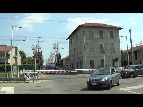 Passaggio a livello di via Trieste - Meda (MB) / Level Crossing / Planovergang / Plankorsning / 平交道口