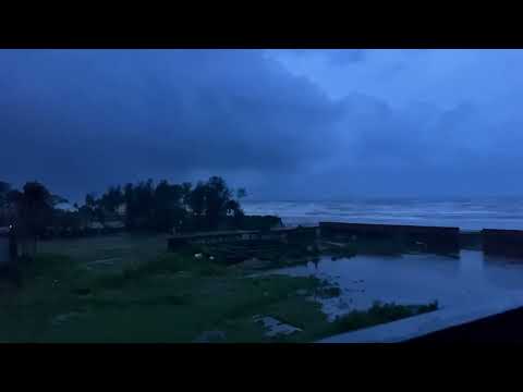 Calm Sea video in rain