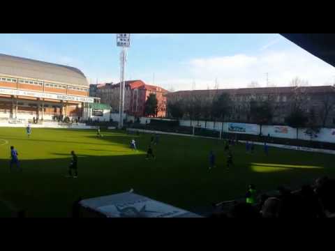 Momentos del encuentro entre el Sestao River y el Fuenlabrada