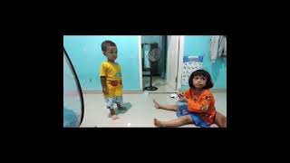 Download lagu Drama Anak || Kakak Adik Berantem mp3