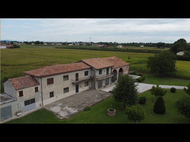 BOARA PISANI: Due abitazioni e un grande giardino