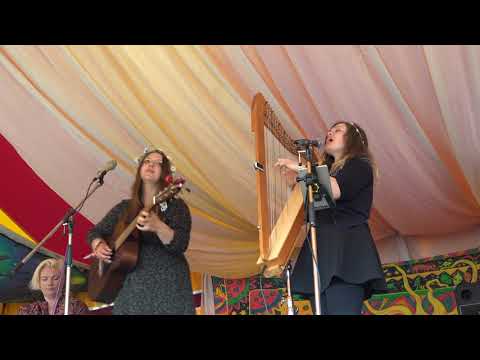 Cerian ft Daisy Chute - Wasteland @ Glastonbury 30-07-2019-4k