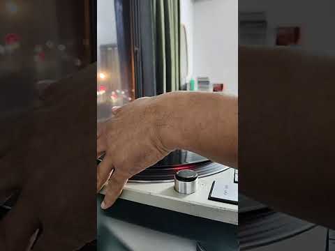 Old School Techno Vinyl Set