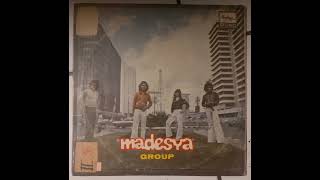 Download lagu Madesya Group - Lagu Lagu Betawi mp3
