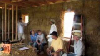 preview picture of video 'Straw Bale Construction Workshop at Turtle Rock Farm Part 1'