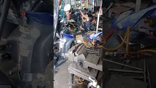 dito na tayo magaling na mikaniko #hastag #funny