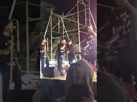 Mañana que aremos, sonando en vivo!!!!