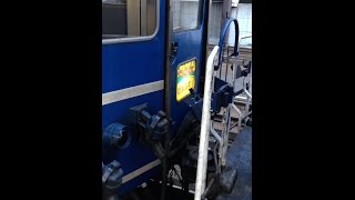 preview picture of video '【青森駅　急行はまなす入線】Express Hamanasu at Aomori station'