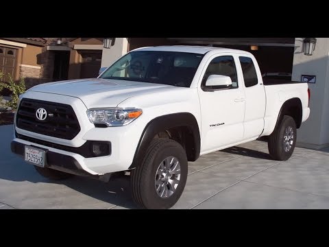 2016-19 Toyota Tacoma Bolt on Fender Flares: Lund SX125S Install