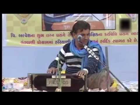 voice of kirtidan gadhvi...Hindi song..Chhodenge na hum tera sath