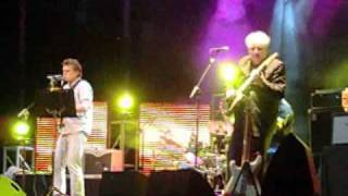 DAVID KNOPFLER, EX DIRE STRAITS CAUTIVA AL PÚBLICO DE L'AUDITORI DE LA MEDITERRÀNIA