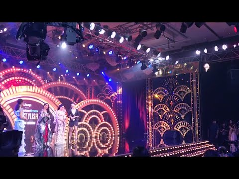 download lagu mp3 mp4 Anamika Khanna Awards, download lagu Anamika Khanna Awards gratis, unduh video klip Anamika Khanna Awards
